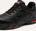 Arbeitskleidung und Schuhe